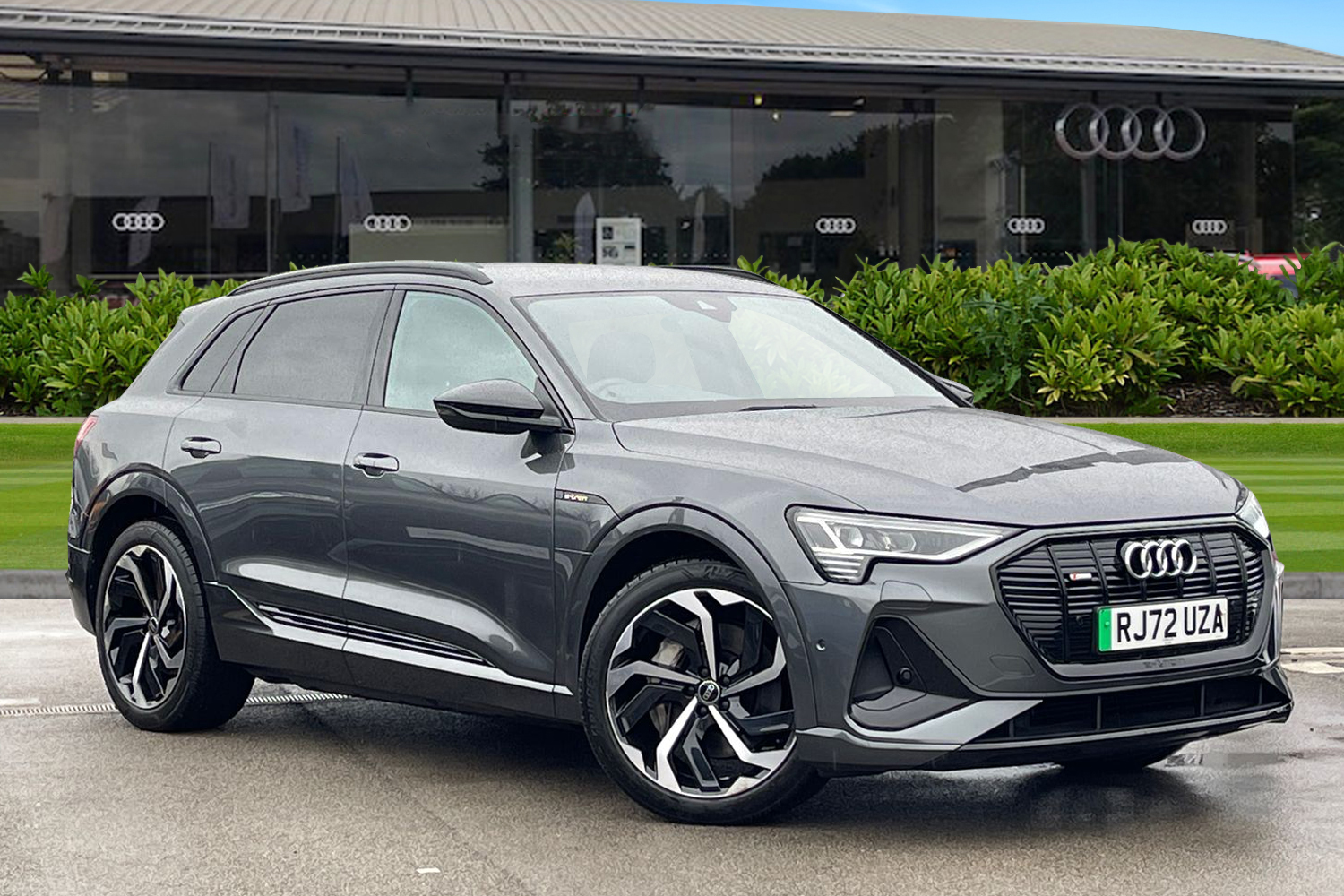 Main listing image - Audi e-tron