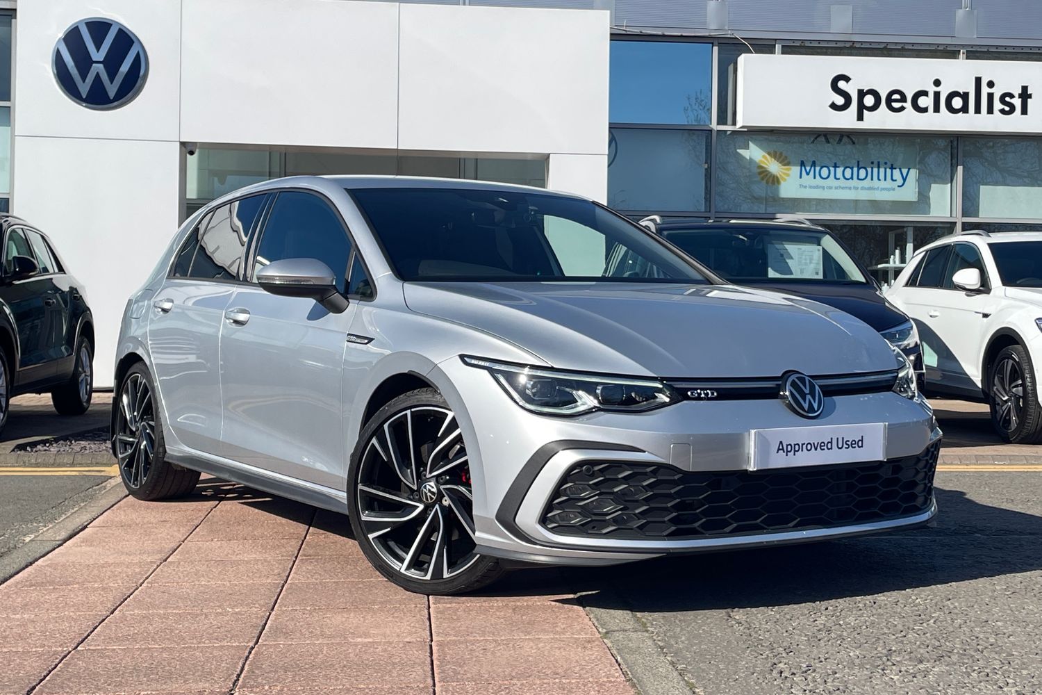 Main listing image - Volkswagen Golf