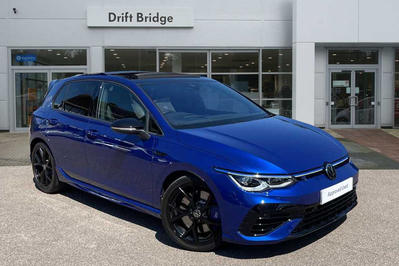 Main listing image - Volkswagen Golf R