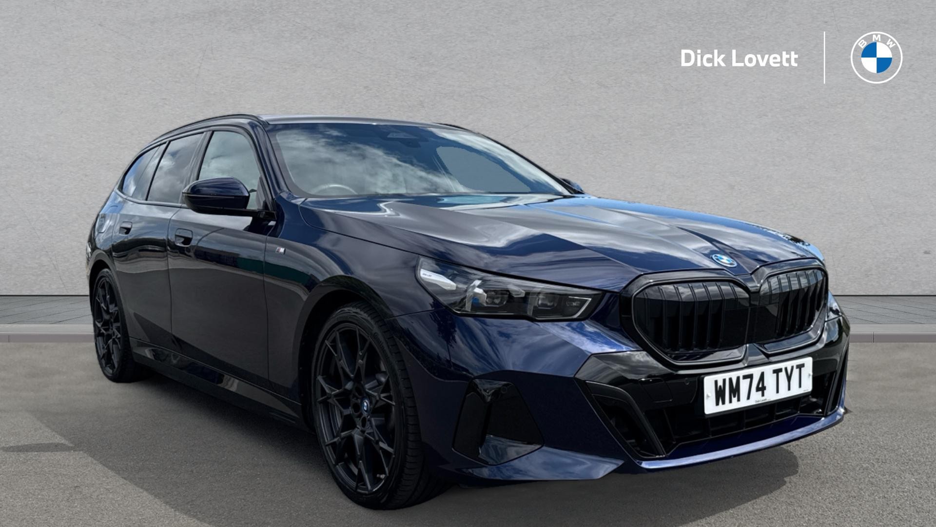 Main listing image - BMW 5 Series Touring