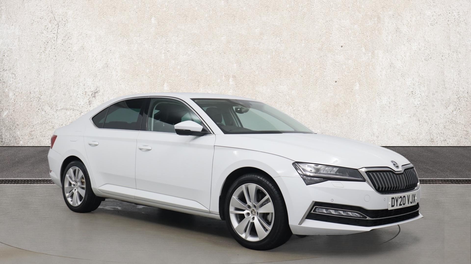 Main listing image - Skoda Superb