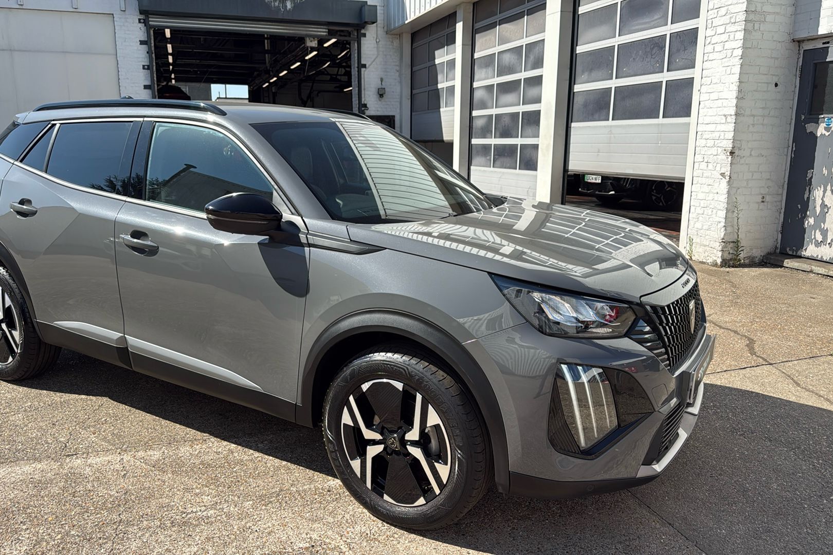 Main listing image - Peugeot 2008