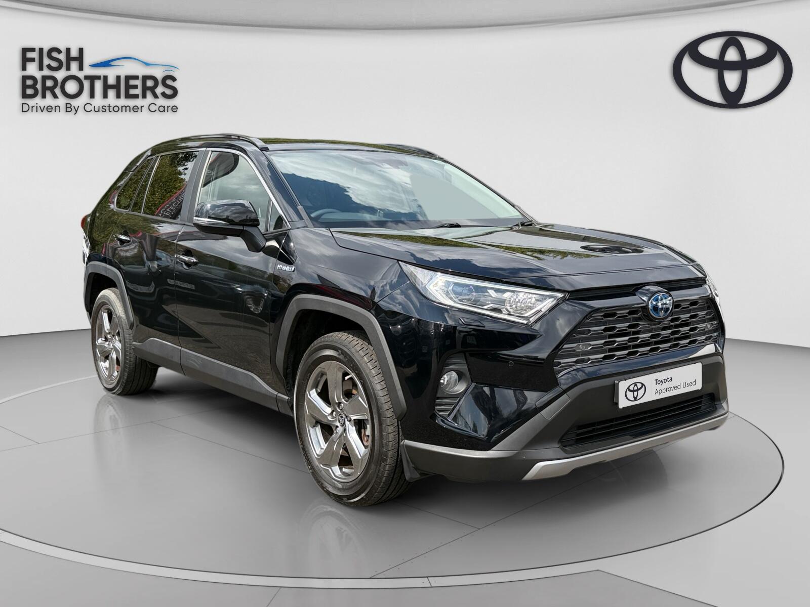 Main listing image - Toyota RAV4