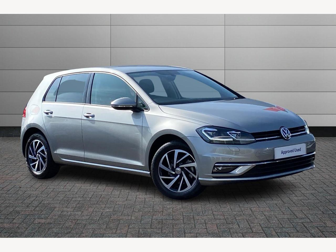 Main listing image - Volkswagen Golf