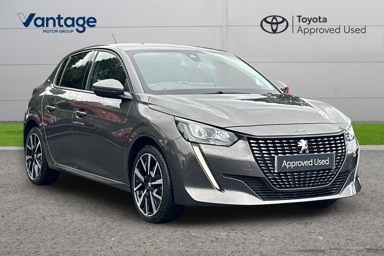 Main listing image - Volvo V40