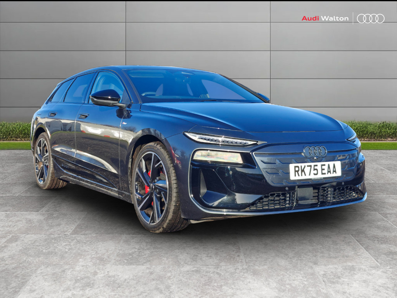 Main listing image - Audi e-tron