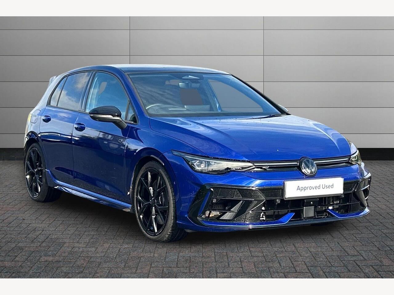 Main listing image - Volkswagen Golf