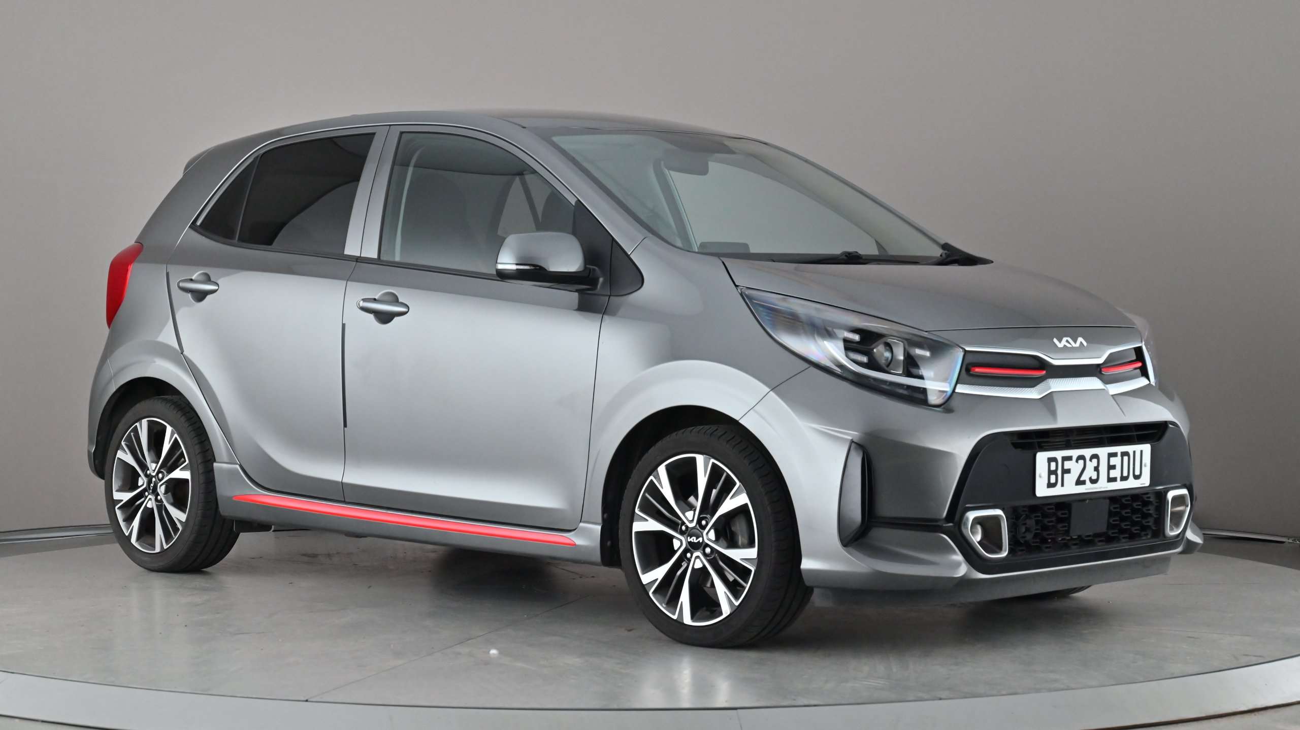 Main listing image - Kia Picanto