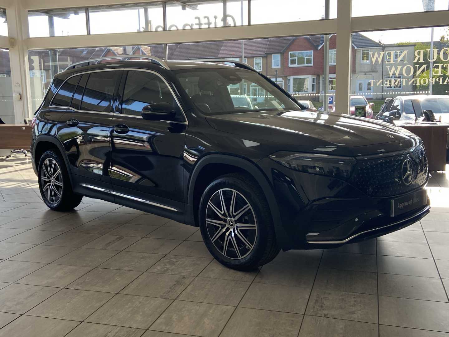 Main listing image - Mercedes-Benz EQB
