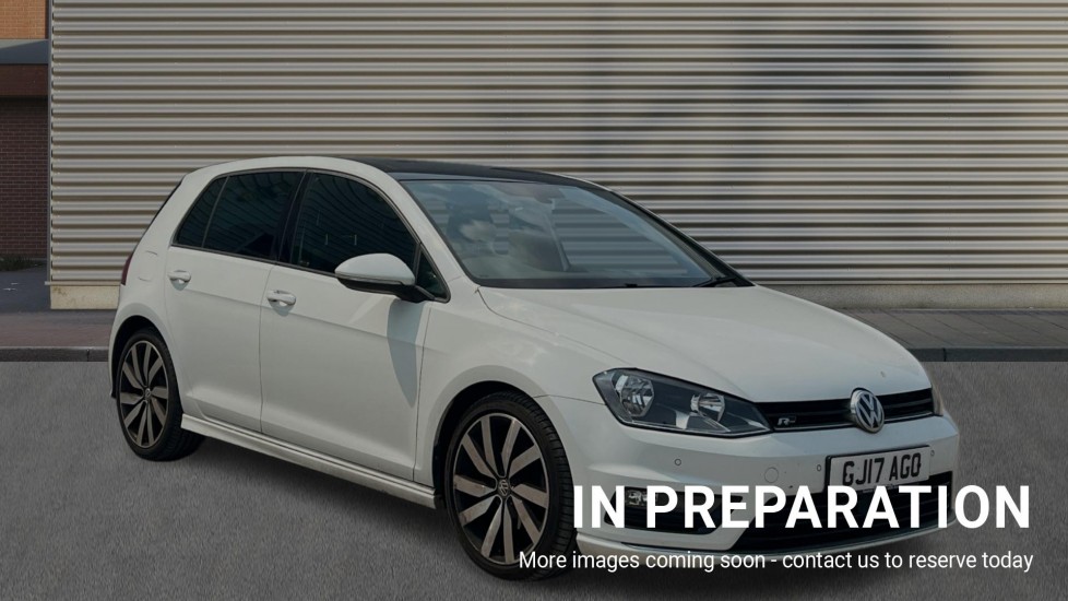 Main listing image - Volkswagen Golf