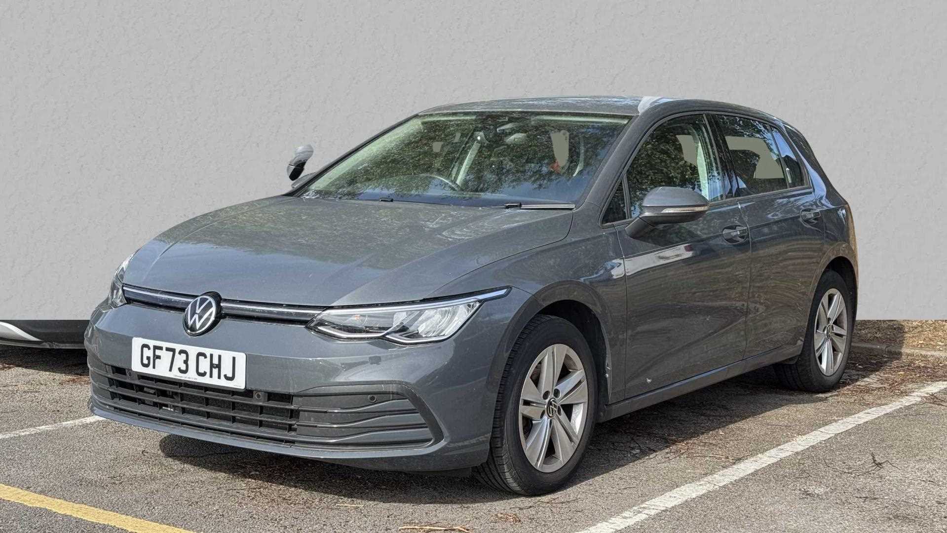 Main listing image - Volkswagen Golf