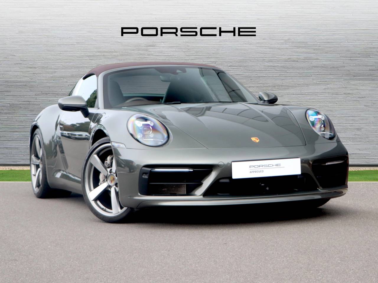 Main listing image - Porsche 911