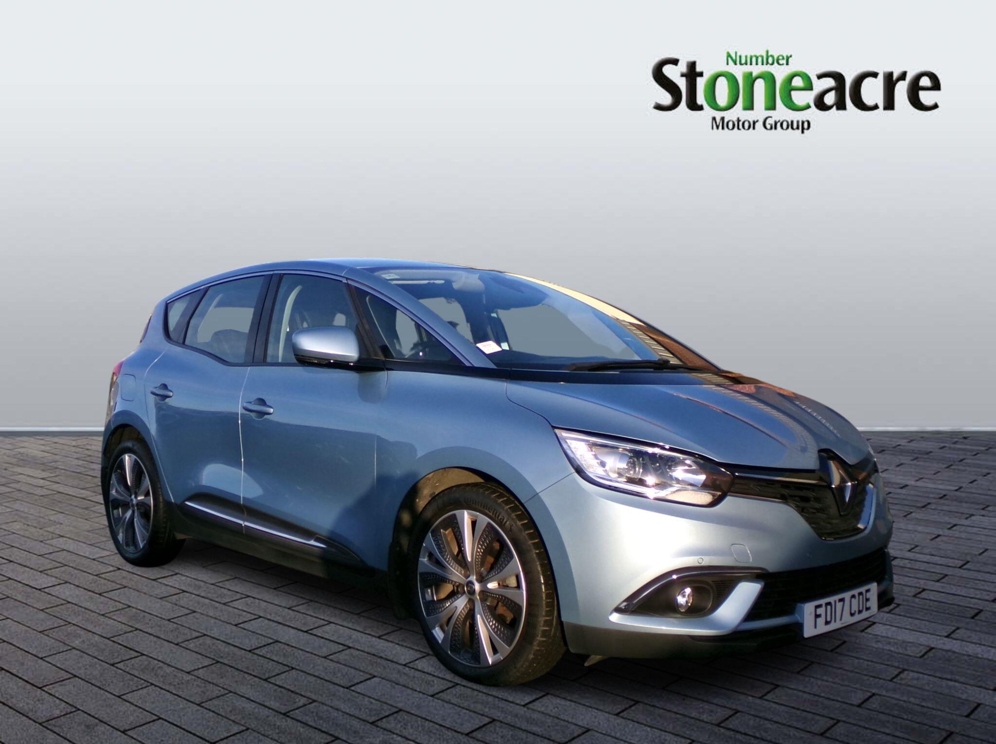 Main listing image - Renault Scenic