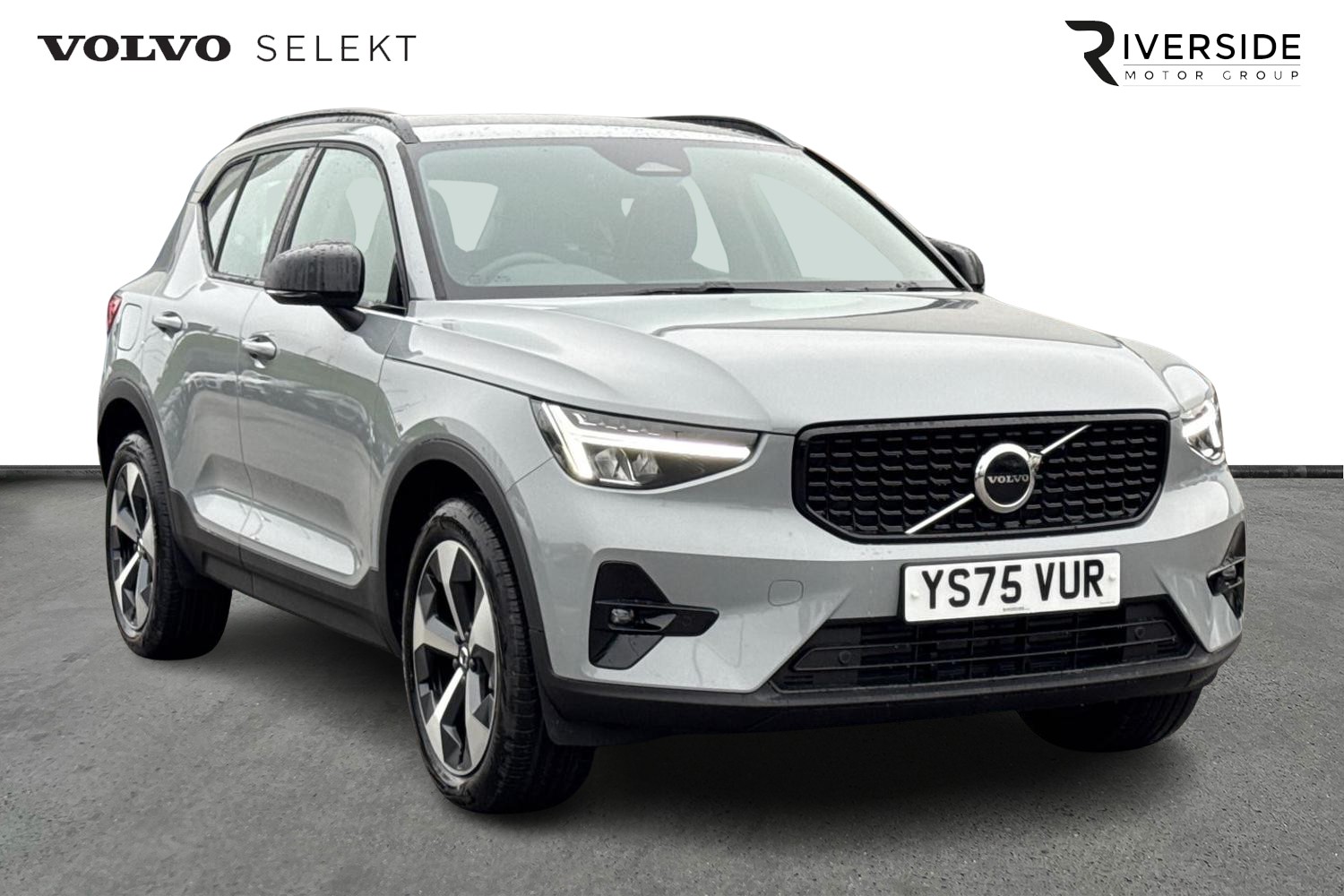 Main listing image - Volvo XC40