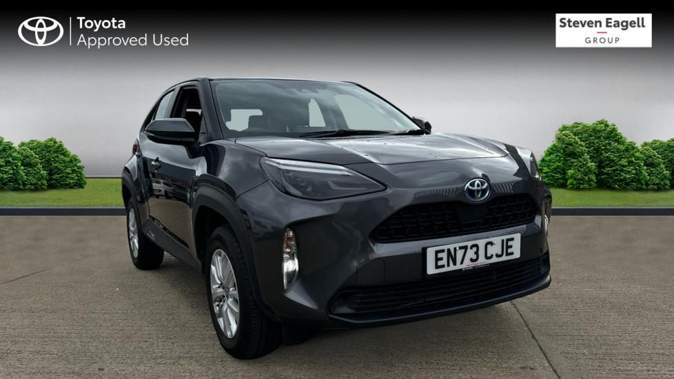 Main listing image - Toyota Yaris Cross