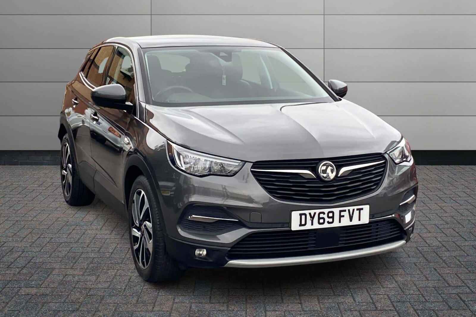 Main listing image - Vauxhall Grandland X