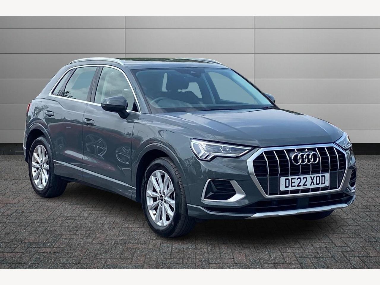 Main listing image - Audi Q3
