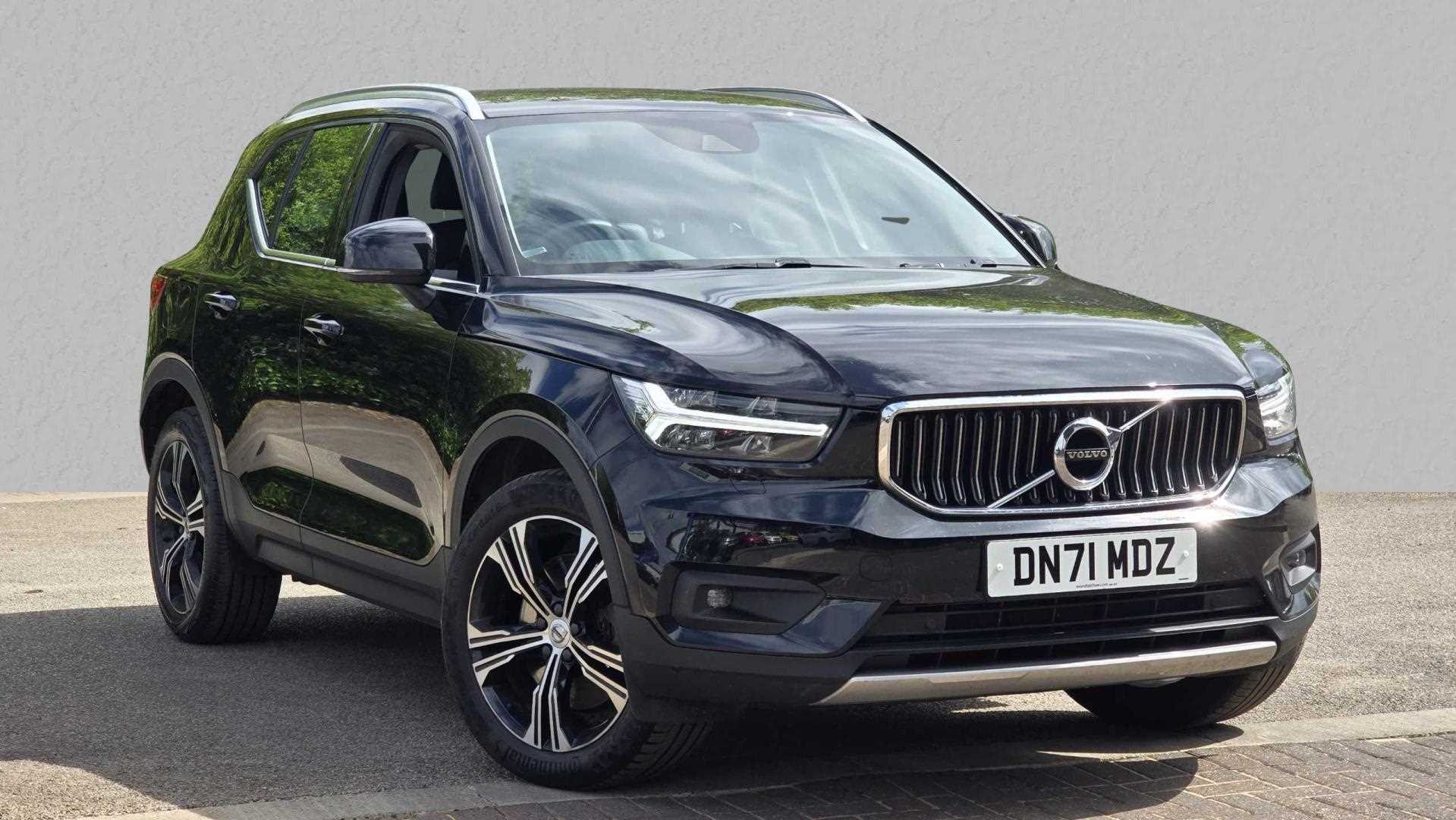 Main listing image - Volvo XC40 Recharge