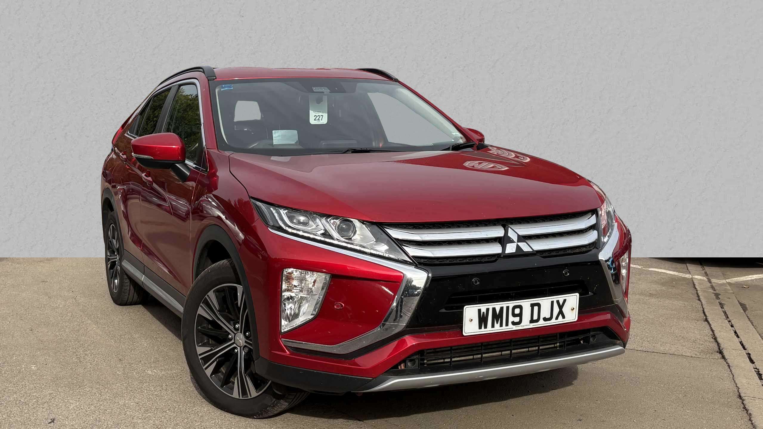Main listing image - Mitsubishi Eclipse Cross