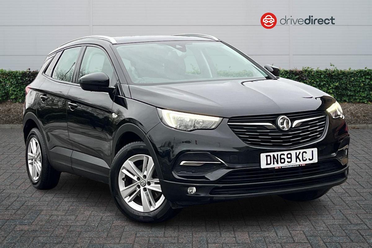 Main listing image - Vauxhall Grandland X