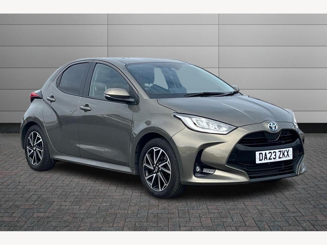 Main listing image - Toyota Yaris