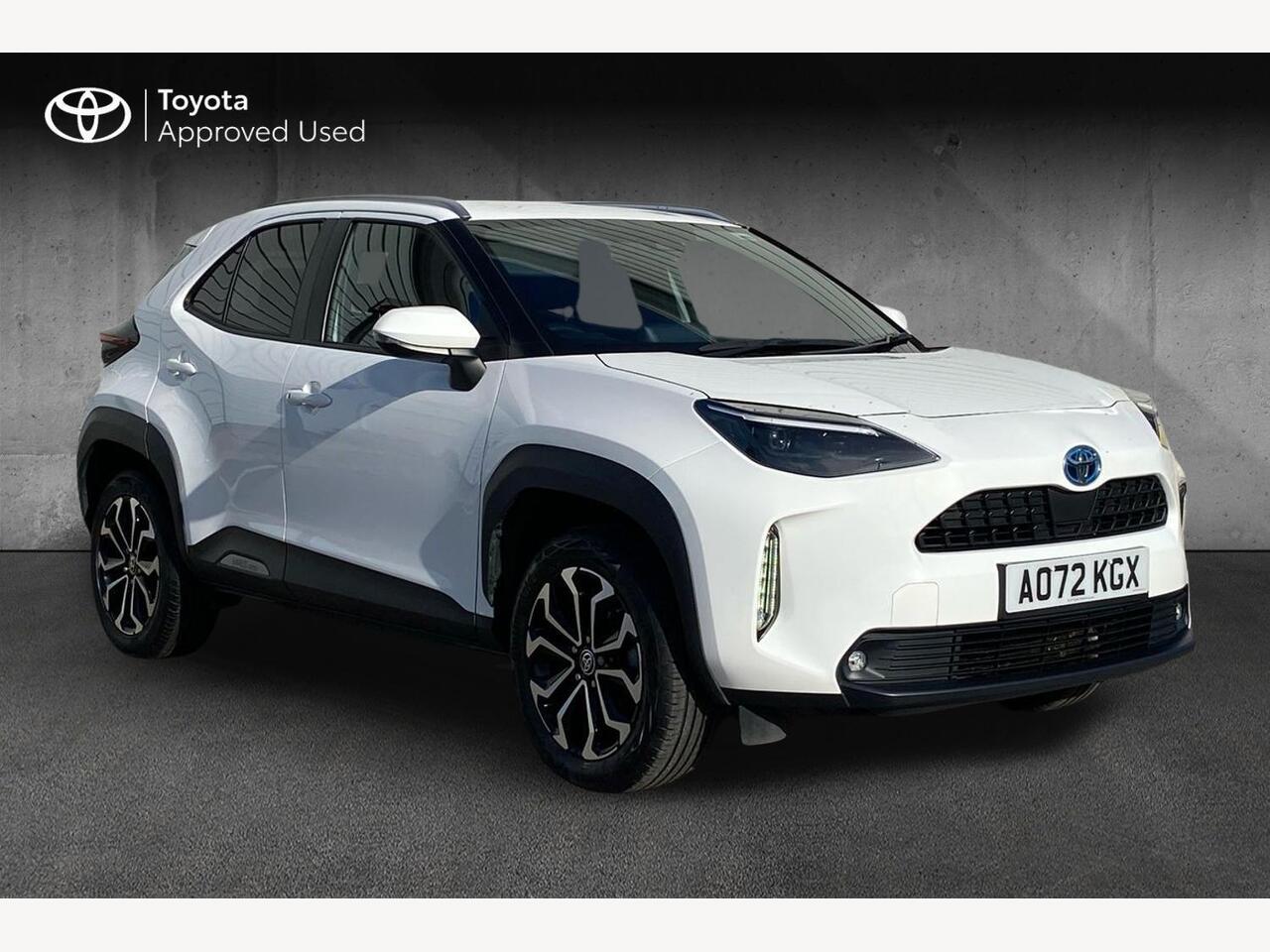 Main listing image - Toyota Yaris Cross