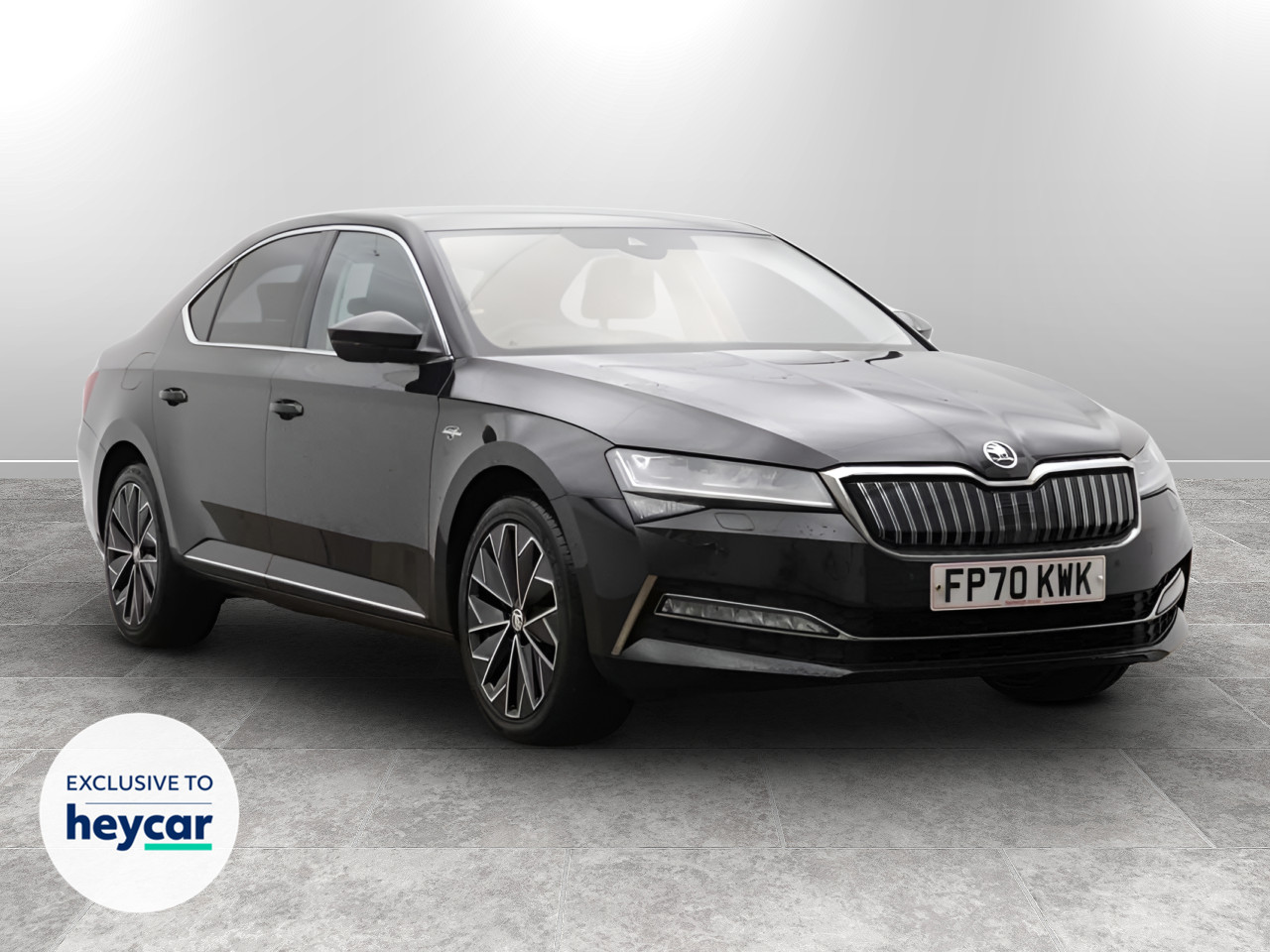 Main listing image - Skoda Superb