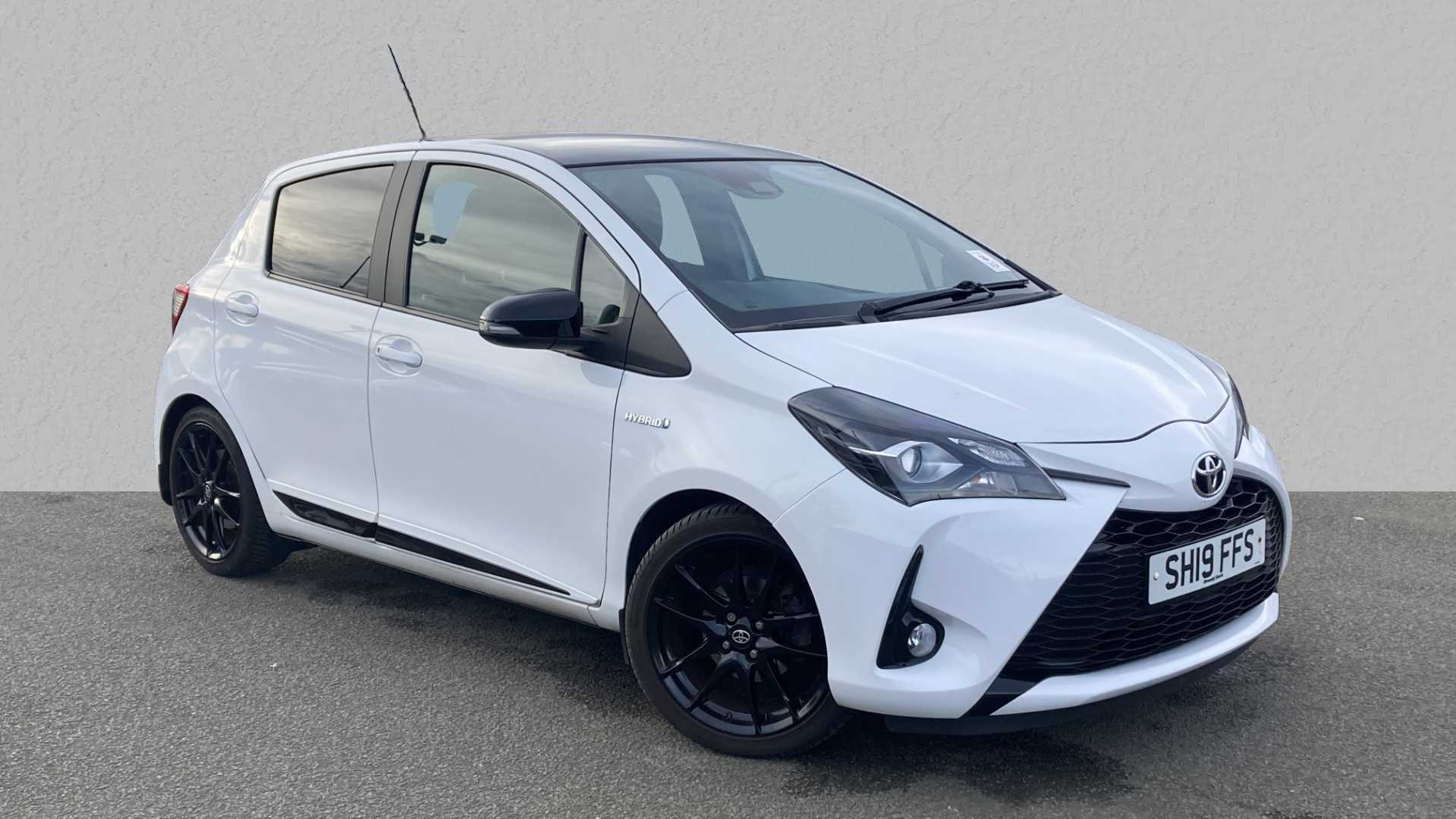 Main listing image - Toyota Yaris