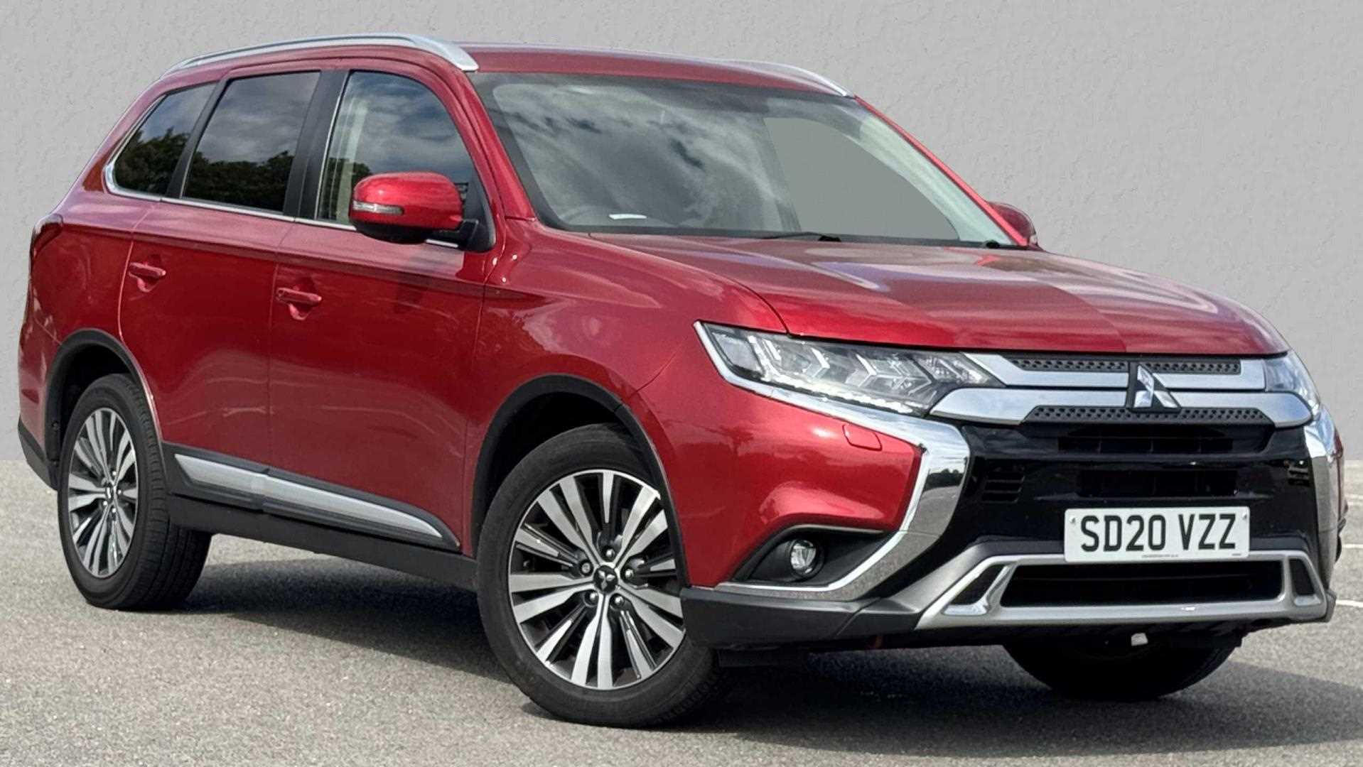 Main listing image - Mitsubishi Outlander