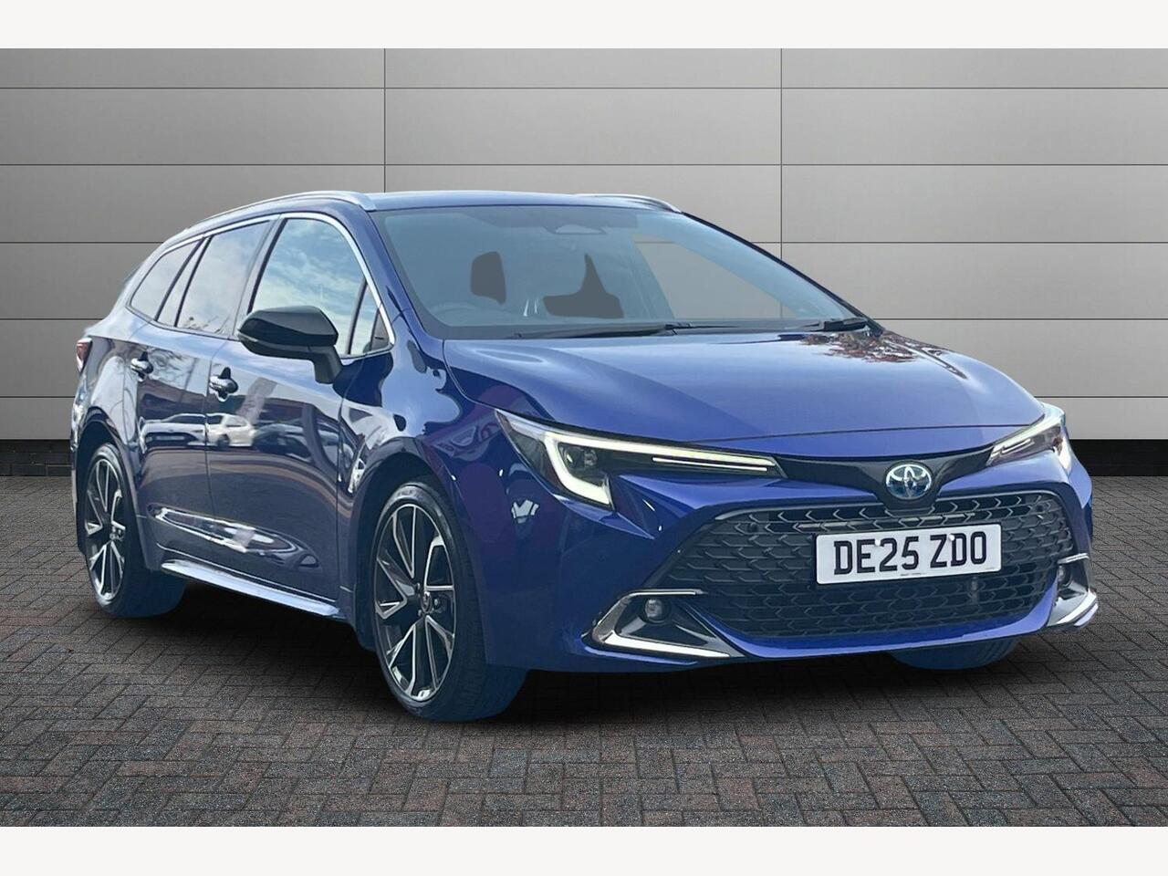 Main listing image - Toyota Corolla Touring Sport