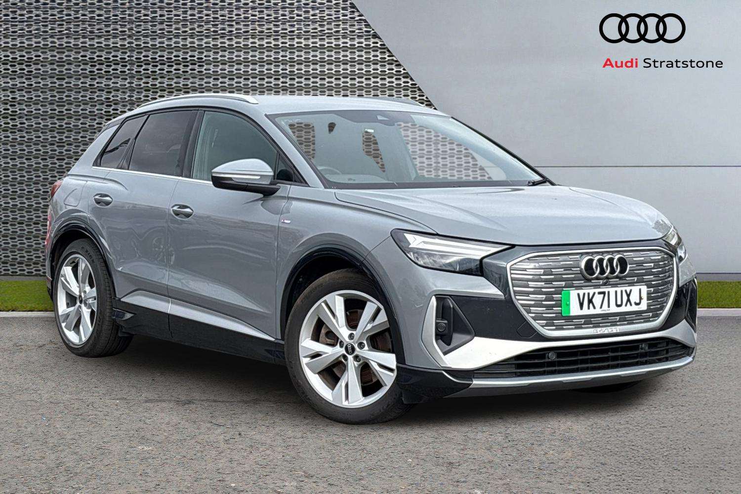 Main listing image - Audi Q4