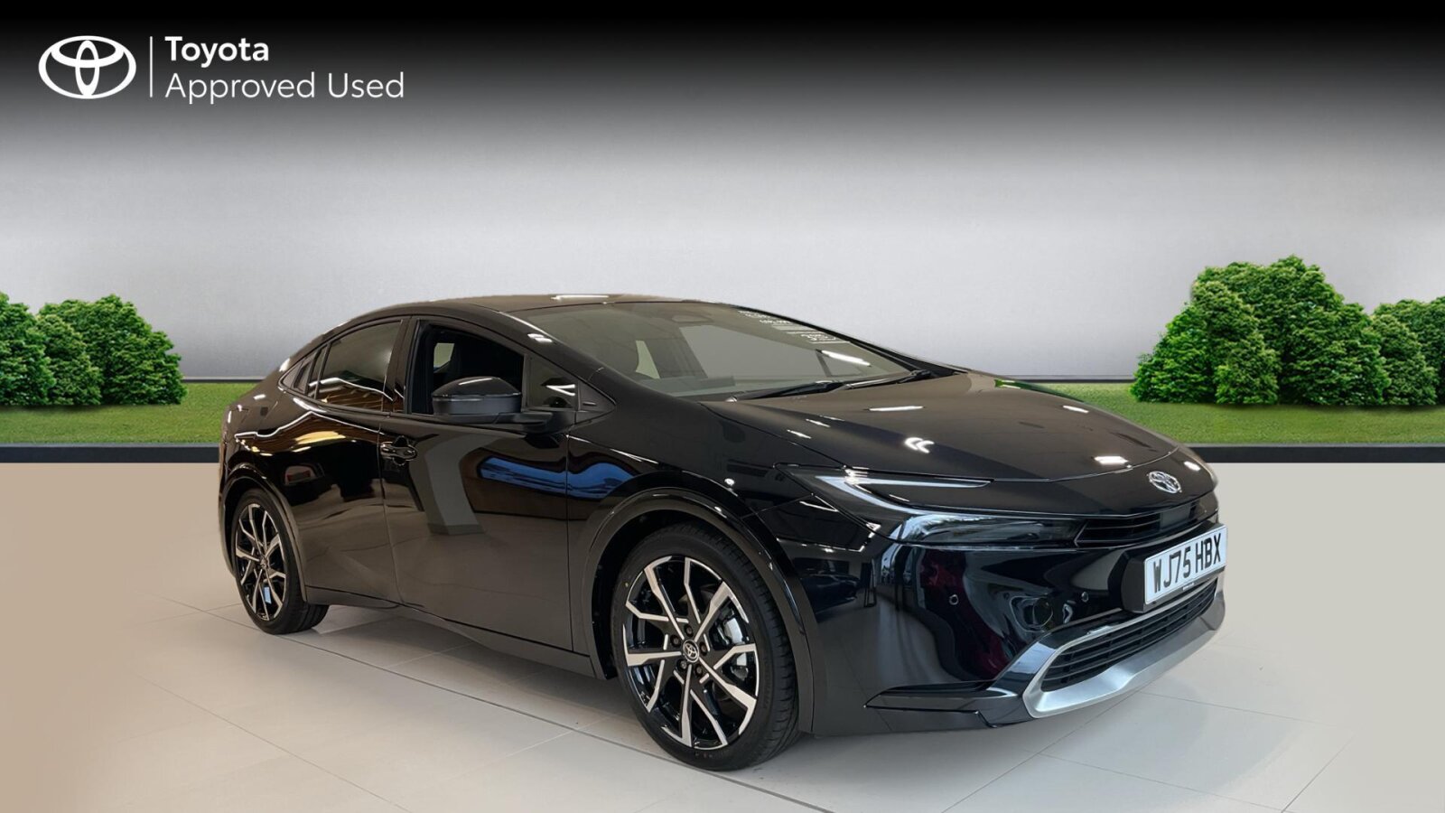 Main listing image - Toyota Prius Plug-In