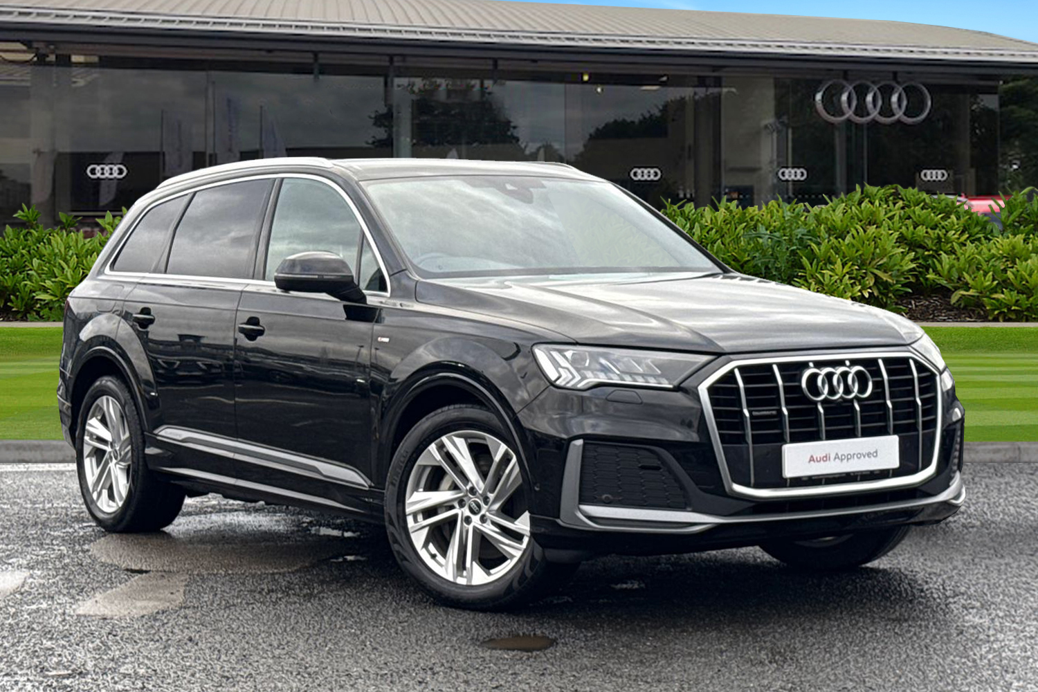 Main listing image - Audi Q7