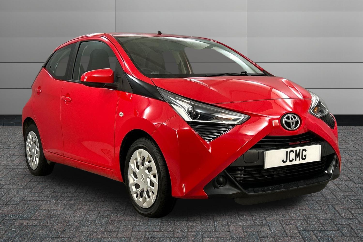 Main listing image - Toyota Aygo