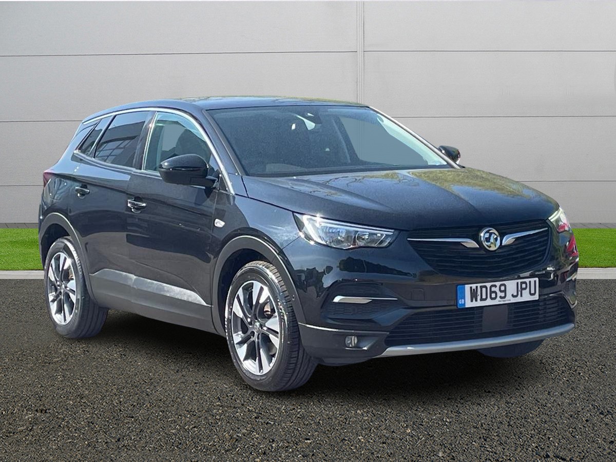 Main listing image - Vauxhall Grandland X