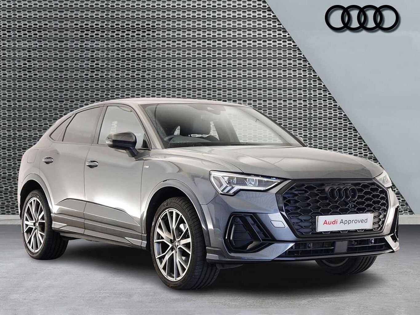 Main listing image - Audi Q3