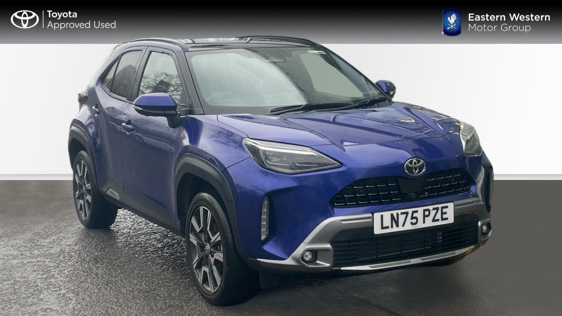 Main listing image - Toyota Yaris Cross