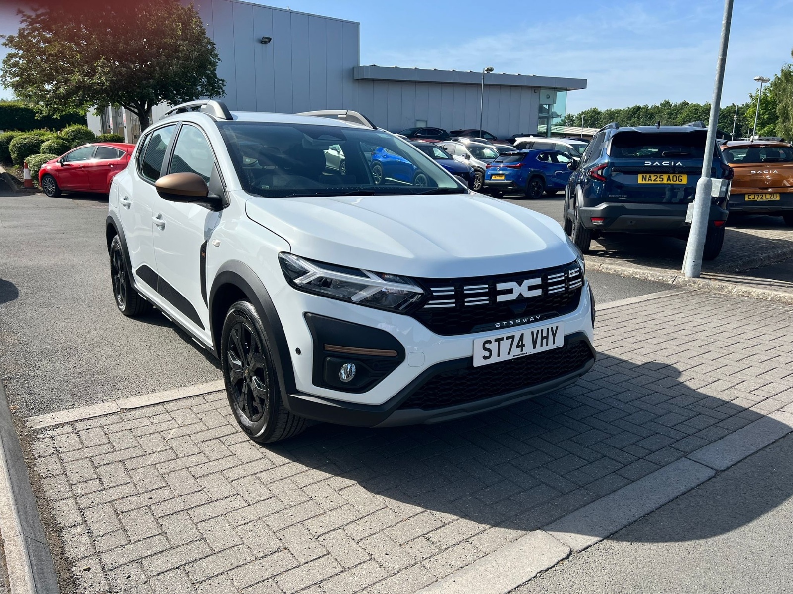 Main listing image - Dacia Sandero Stepway