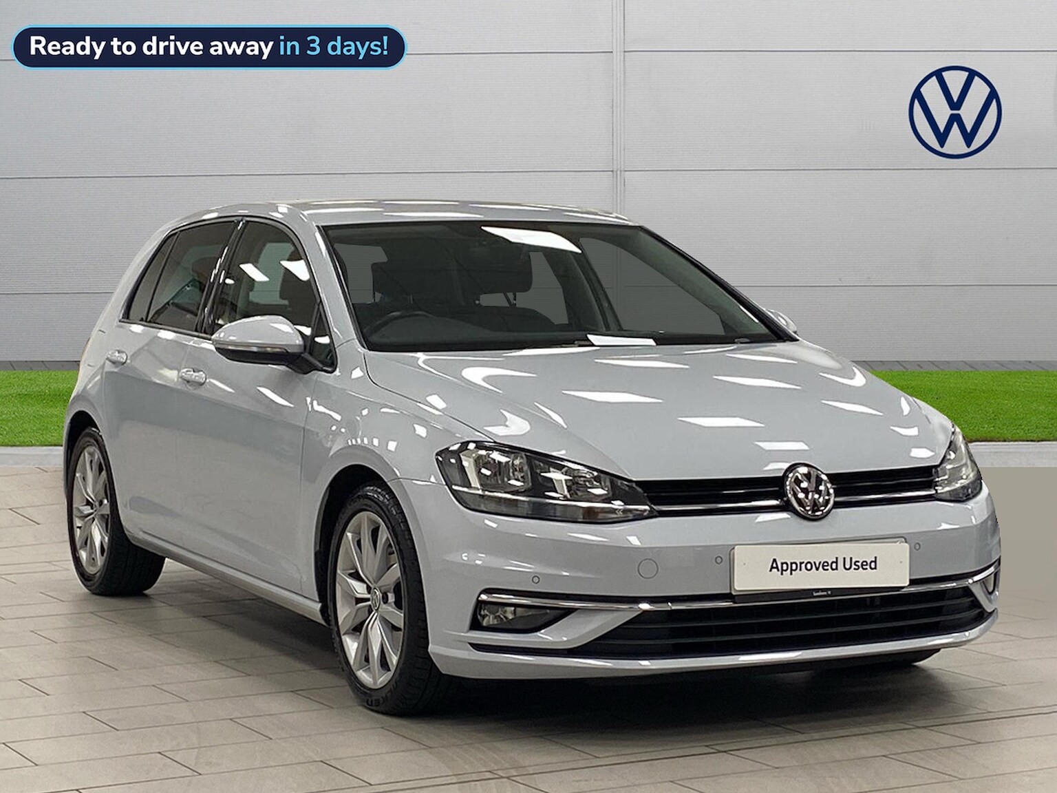 Main listing image - Volkswagen Golf