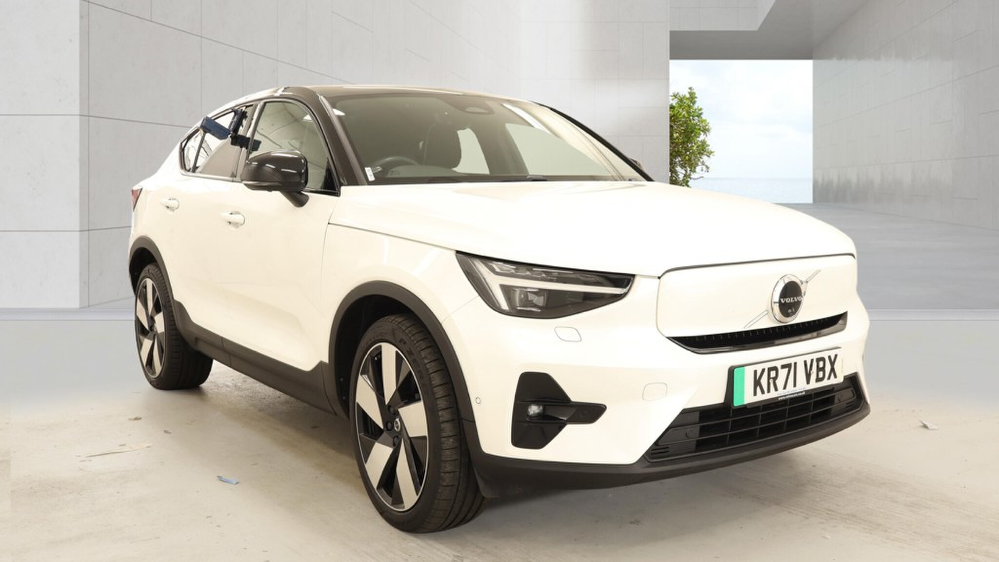 Main listing image - Volvo C40