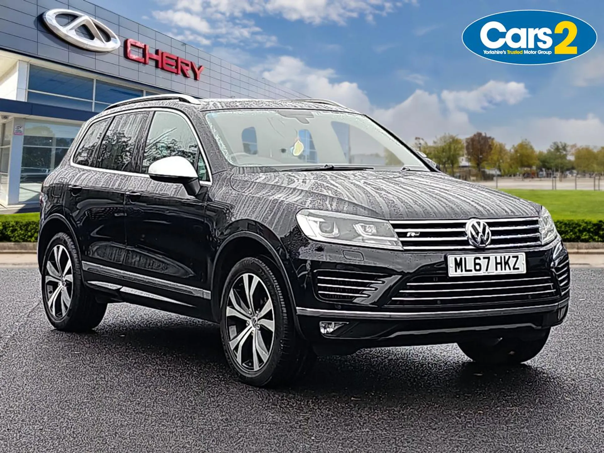 Main listing image - Volkswagen Touareg
