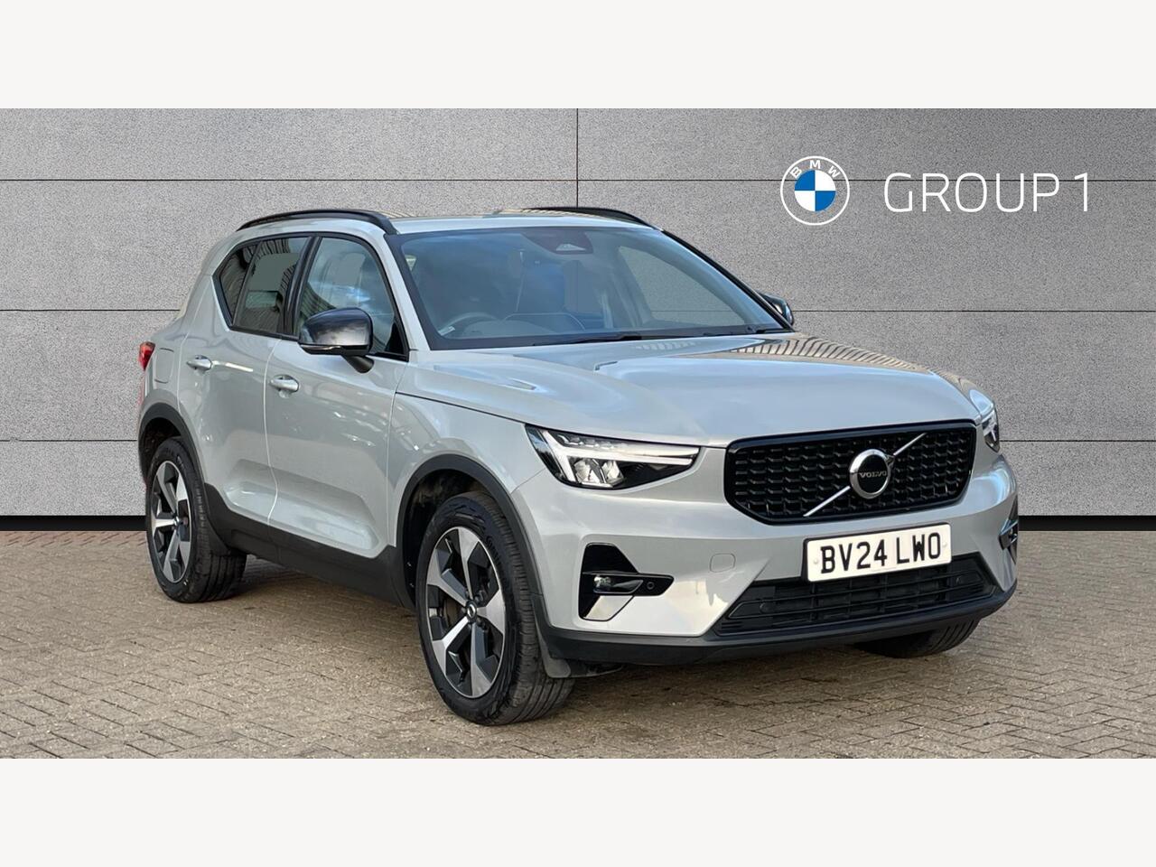 Main listing image - Volvo XC40