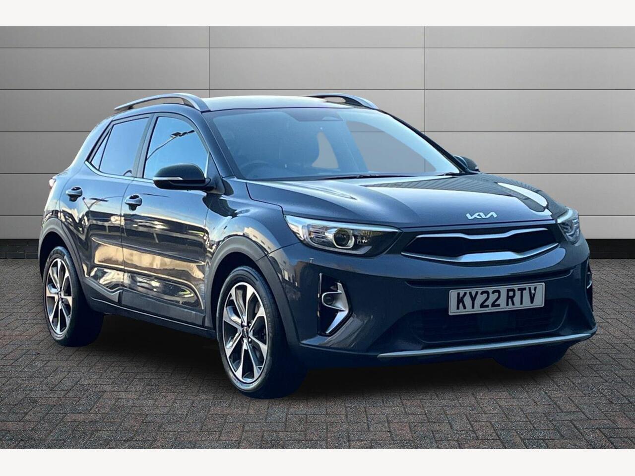 Main listing image - Kia Stonic
