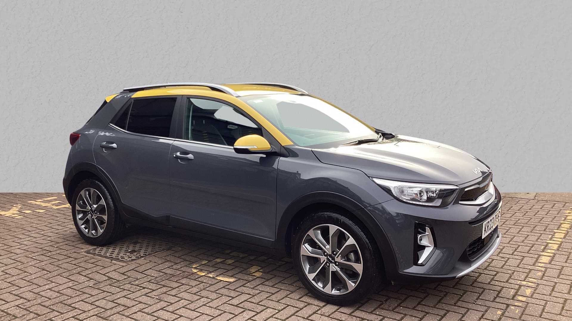 Main listing image - Kia Stonic