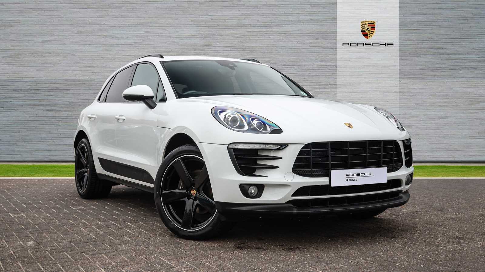 Main listing image - Porsche Macan