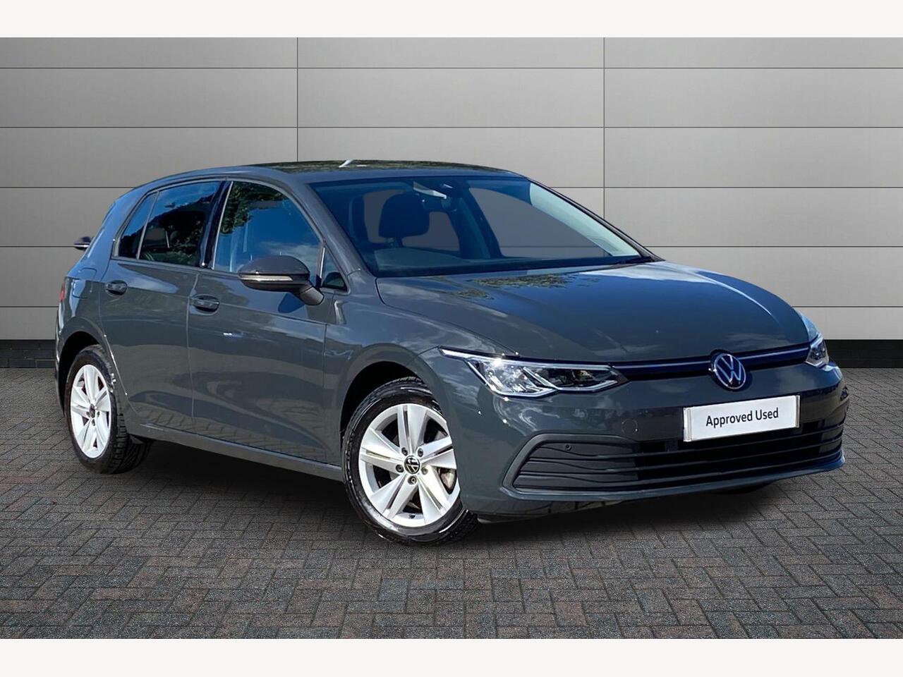 Main listing image - Volkswagen Golf