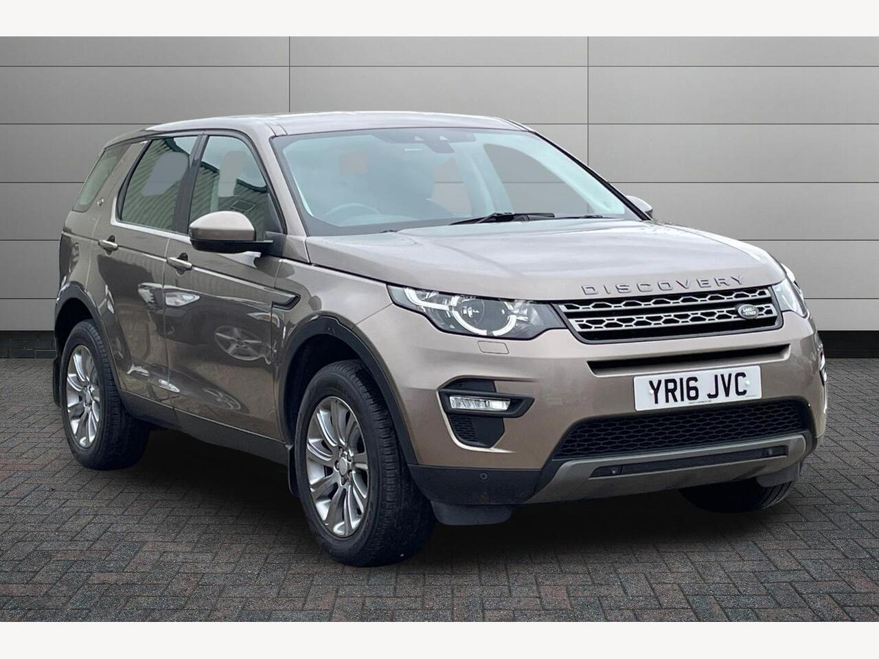 Main listing image - Land Rover Discovery Sport