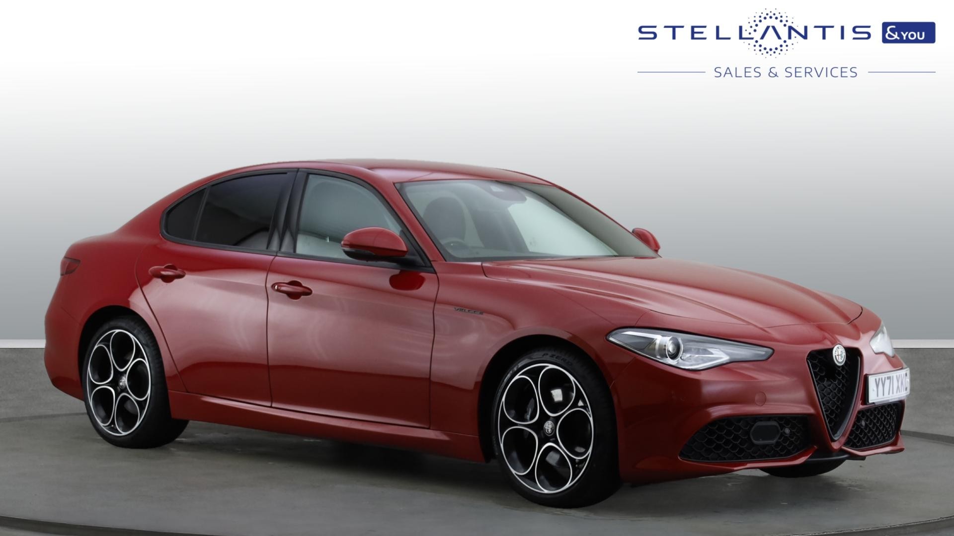 Main listing image - Alfa Romeo Giulia