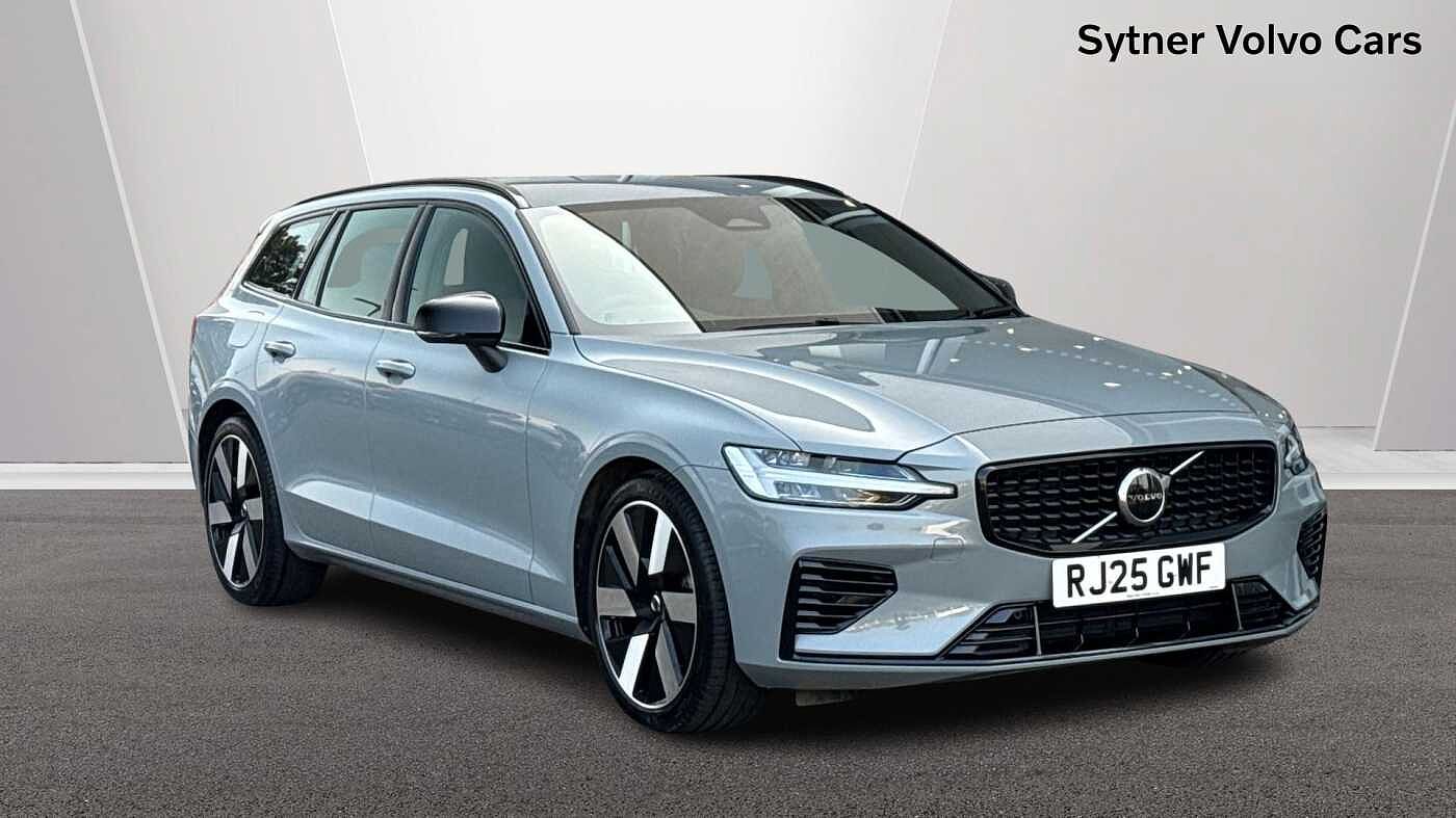 Main listing image - Volvo V60