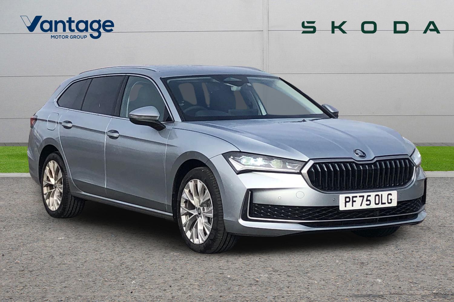Main listing image - Skoda Superb